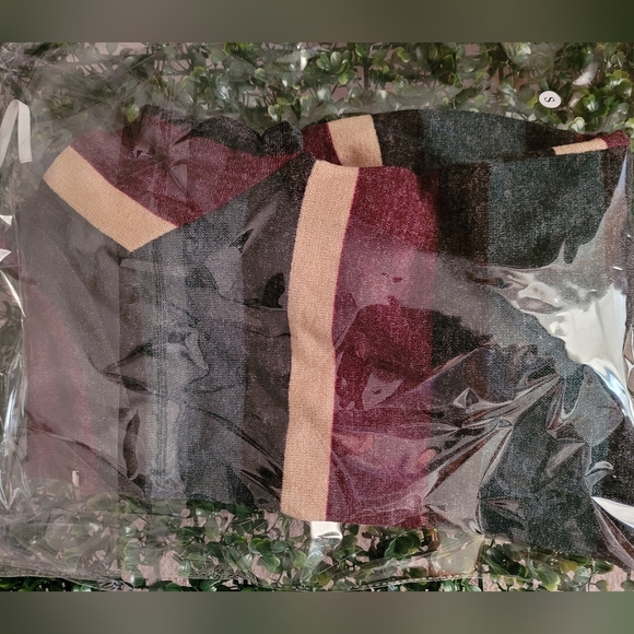 Color Block Bare Shoulder Top✨️ - Picture 5 of 6